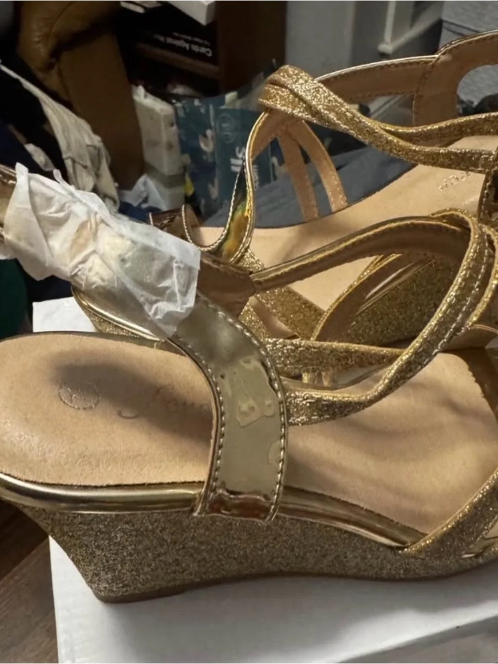 NIB Gold Glitter Wedge Sandals 7.5